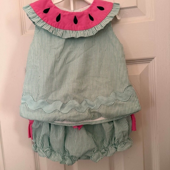 Lil Cactus Watermelon Ruffle Butt Diaper Set - Picture 3 of 11